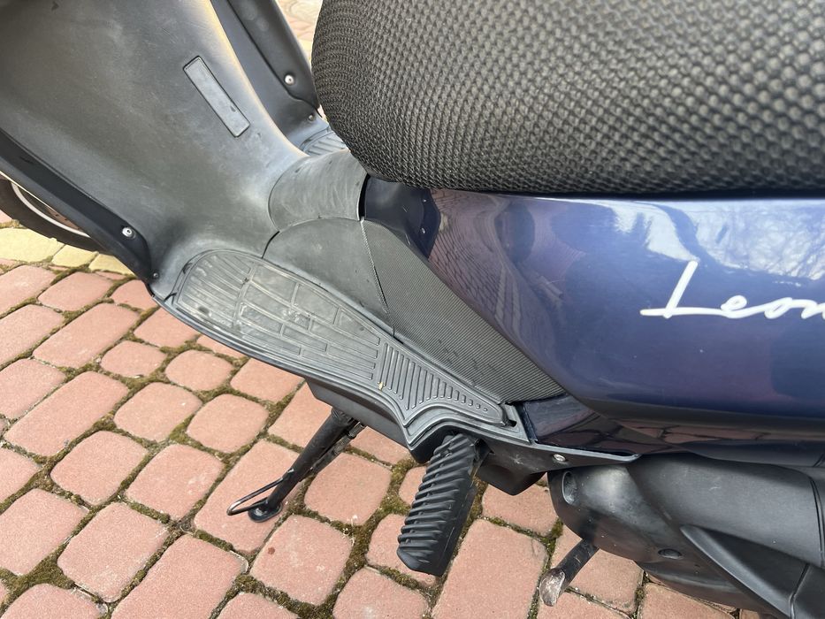 Aprilia leonardo 250(yamaha majesty 250) торг