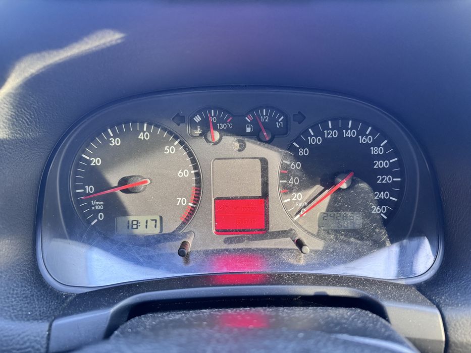 Продам volkswagen golf 4. 1.6. 2002р.