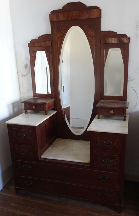 Móvel Pechiché / Toucador e Comoda Muito Antigos (+ de 90 Anos)