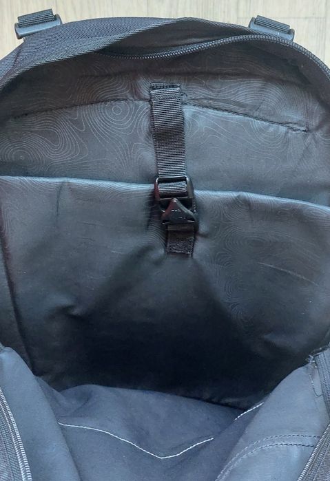 Рюкзак б/у универсальный EVEREST 30L, c дождевиком (Sweden)