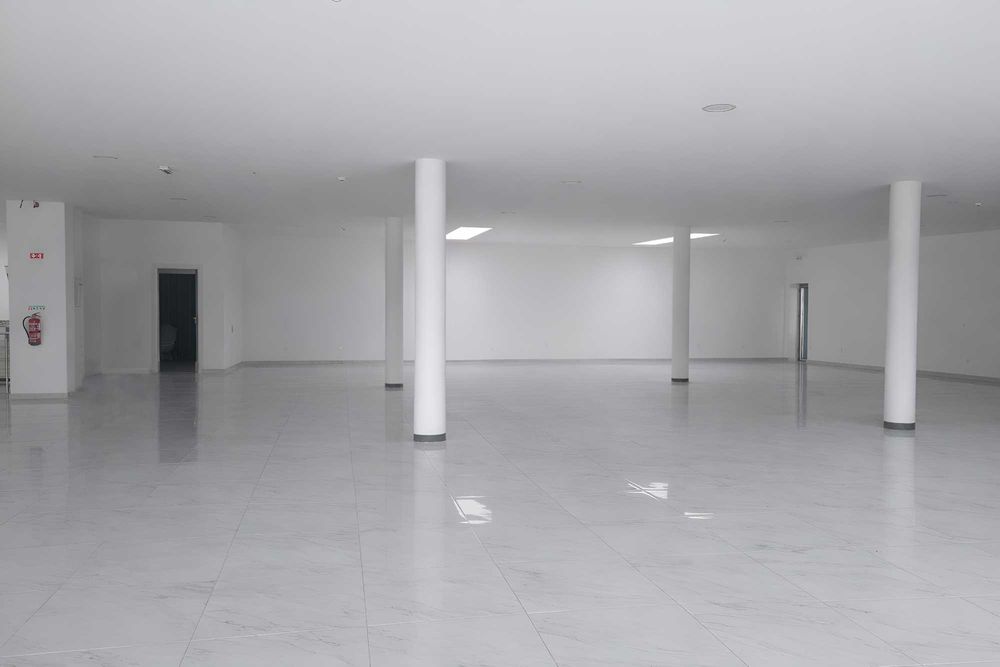 Espaço Comercial Para Aluguer