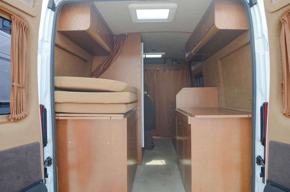 Меблі для мікроавтобусів