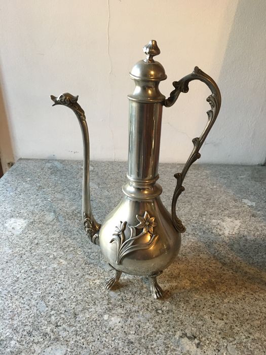 Peças decorativas estanho