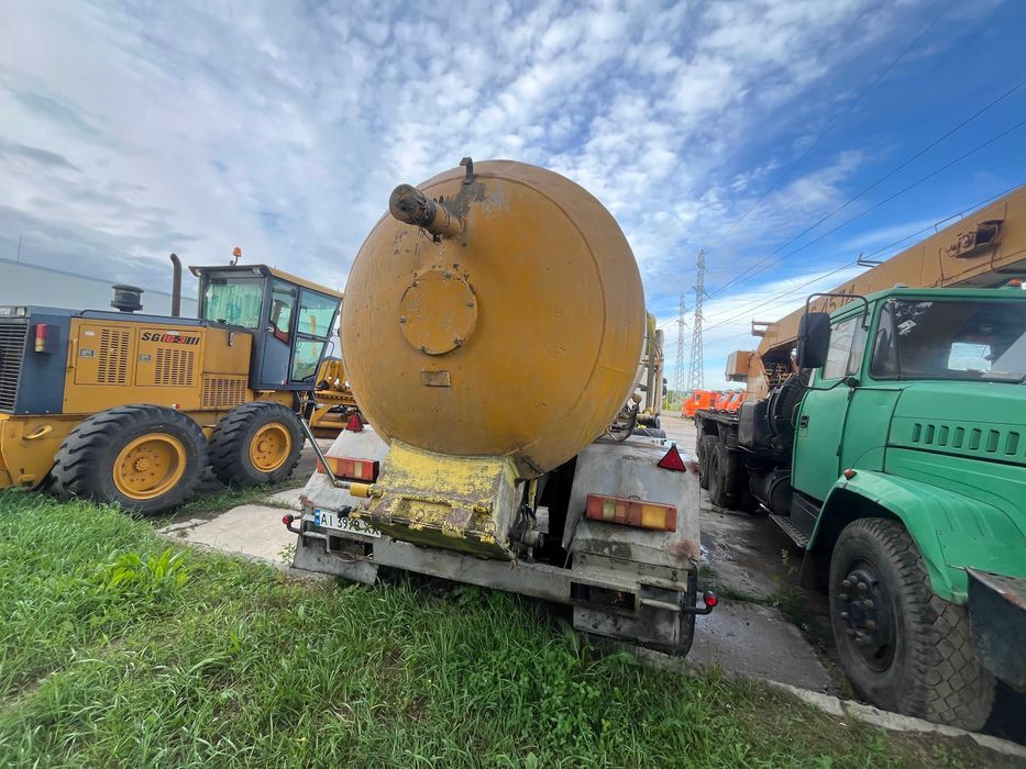 Напівпричіп-цистерна АЦ-22 2005р 18 кубів