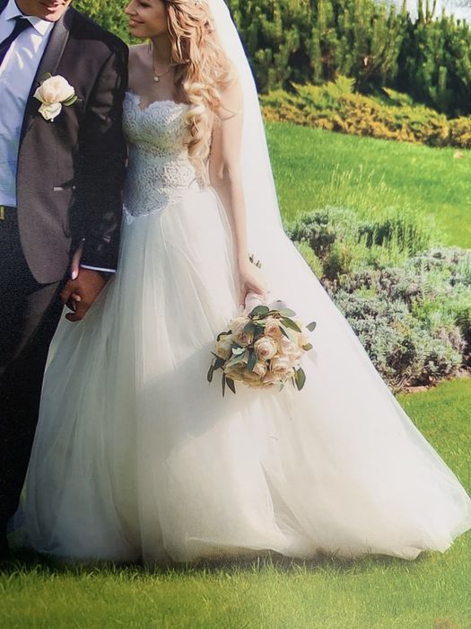 Біла Весільна сукня