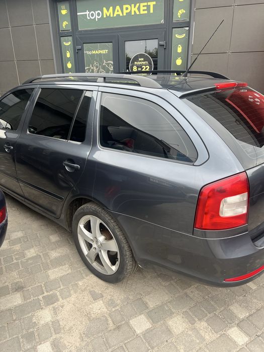 Skoda Octavia 2009 VIN TMBHJ61Z3A2025772 фото оголошення 4 з 8