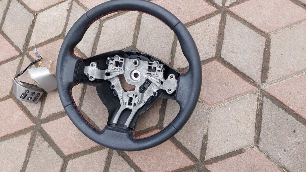 руль nissan note e11 tiida