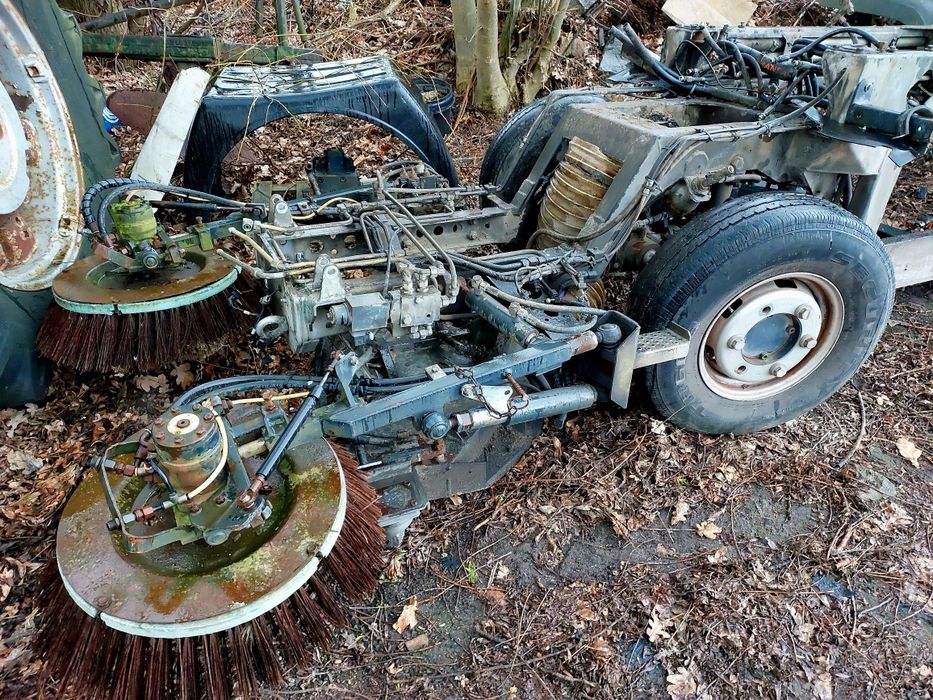 Zawieszenie zamiatarki Schmidt Swingo