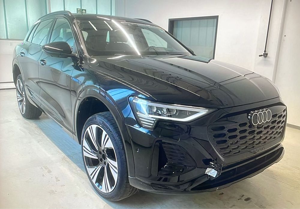 Капот Ауди Audi Ауді E Tron Етрон без пробігу