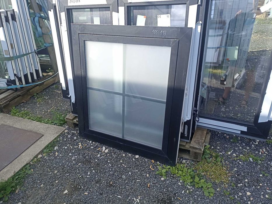 OKNO aluminiowe 105/113 czarne