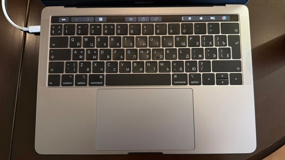 Apple MacBook Pro 13 2019 i5 8GB RAM 128GB SSD Space Gray