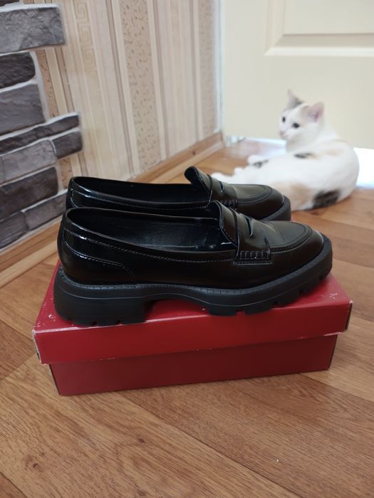 Продам стильні лофери