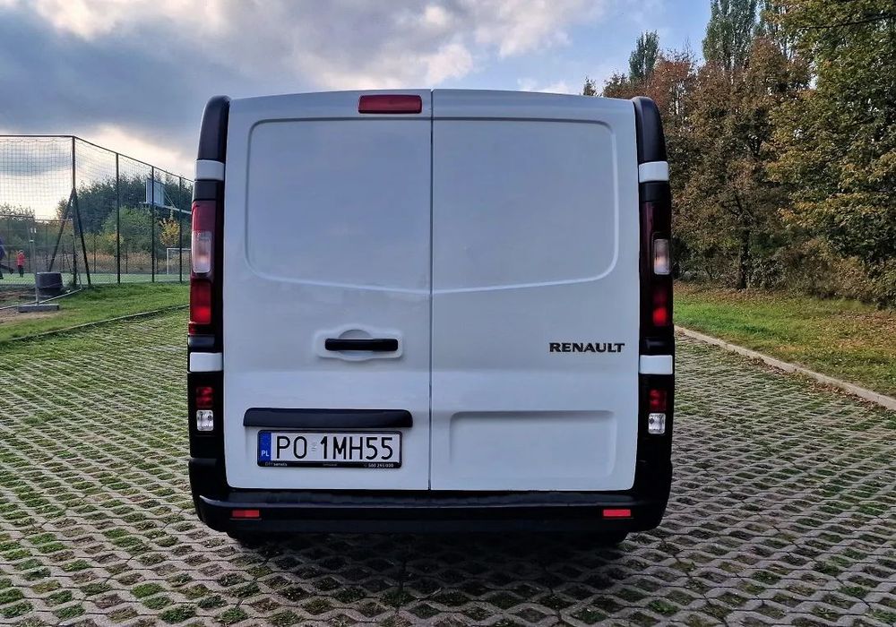 Renault Trafic  1.6 120 KM Faktura Vat 23% Model 2016 Rok