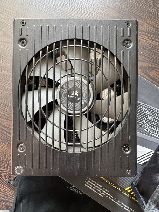 Блок живлення Corsair RM750i 750W