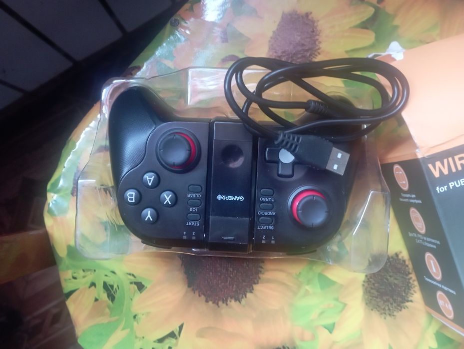 Продам геймпад для телефону