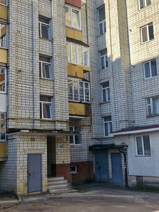 Продається 3-кімнатна квартира 67 м2, вул. Стебницька