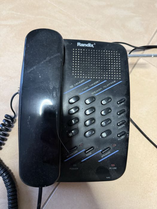 Czarny telefon stacjonarny Randix