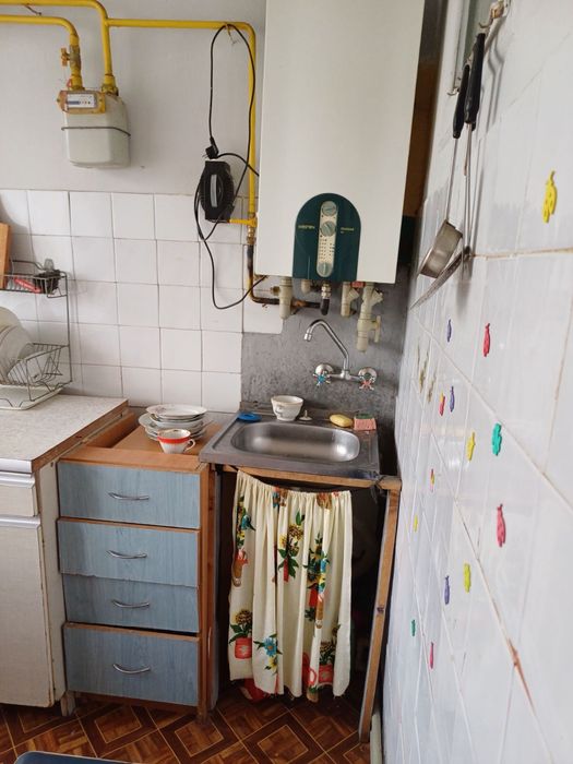 Продається 4-х кімнатна квартира в селі Поляна, Закарпатська область