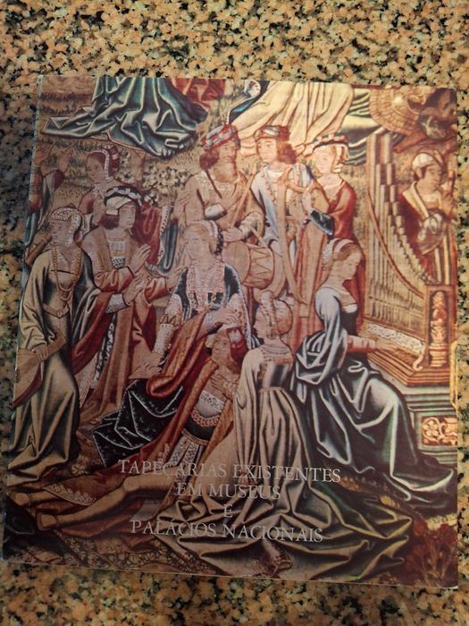 Inventário de Tapeçarias Existentes em Museus e Palácios Nacionais