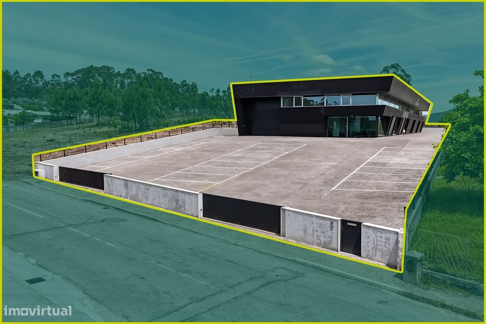 PAVILHÃO c/ Licença p/ Armazém e Serviços em Barcelos