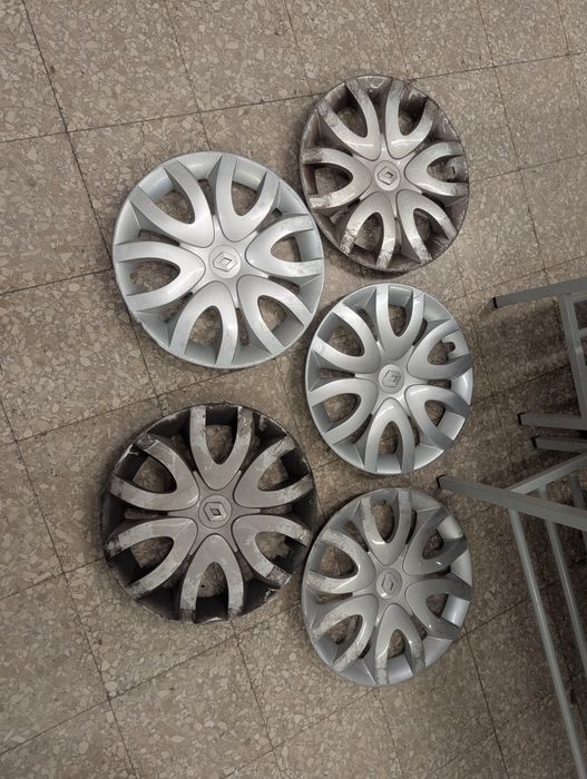 Renault tampões 15"