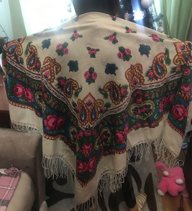 Старовинна велика хустина