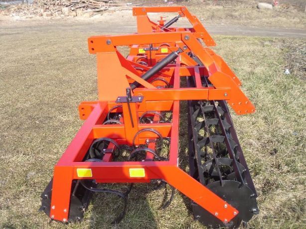 Agregat uprawowo-siewny