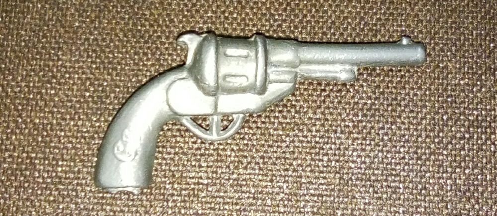 Брелоки, значки разные