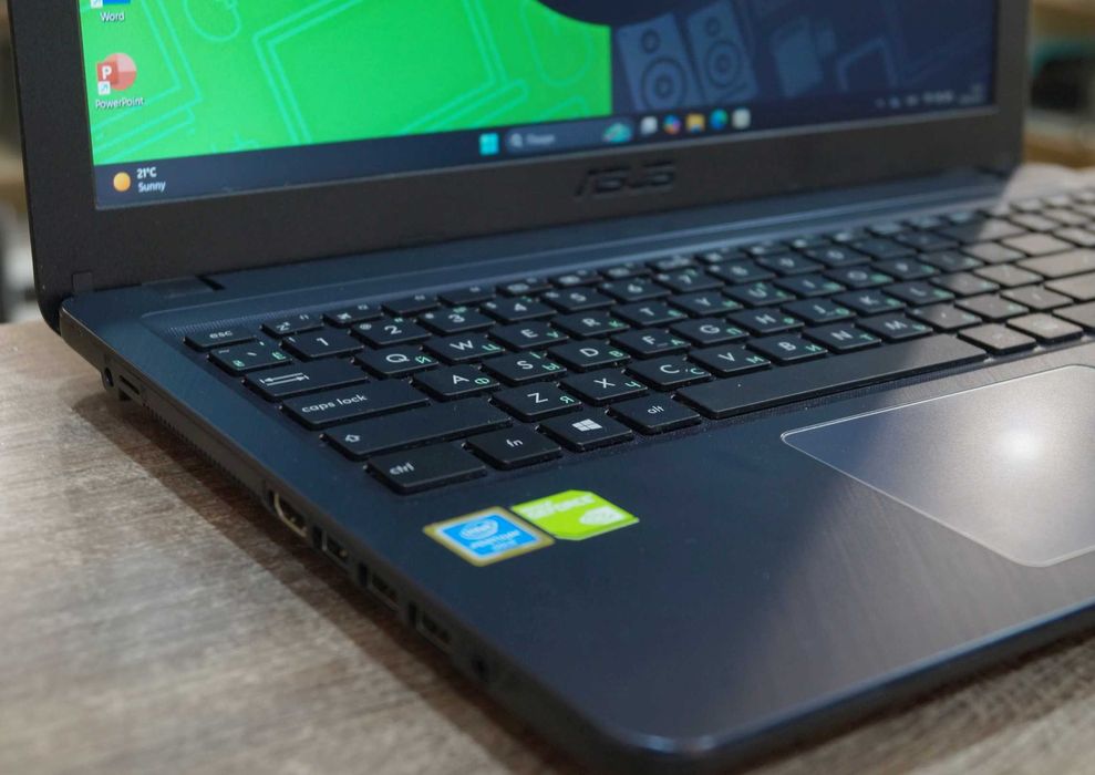 ГАРАНТІЯ Asus (FullHD/Pentium 4417U/RAM 8ГБ/SSD 256ГБ/MX110 2ГБ)TVOYO