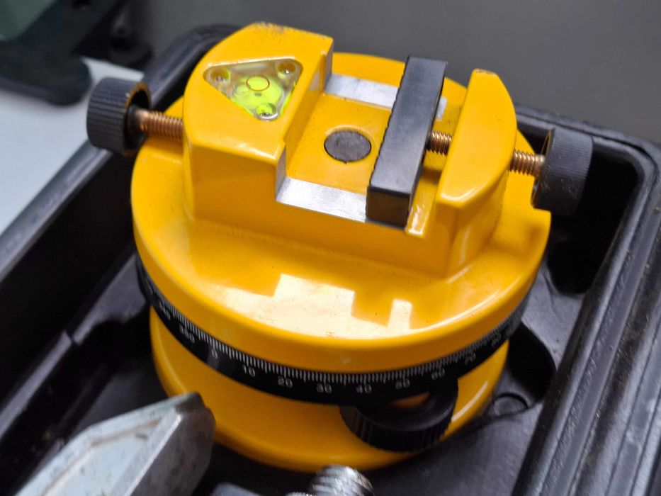 Mannesmann 81125 Poziomica Laserowa Zestaw Statyw