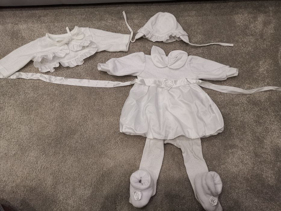 Ubranko na chrzciny dla dziewczynki