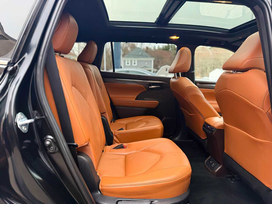 Toyota Highlander Platinum      2022
