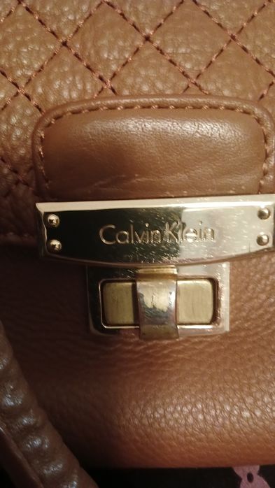 Сумка Calvin Klein світло-коричнева, вмістка – майже нова!