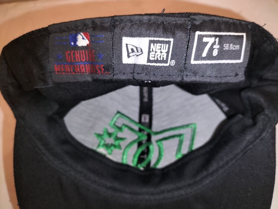 Boné DC em bom estado