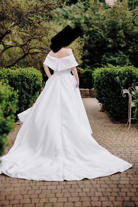 Suknia ślubna klasyczna elegancka