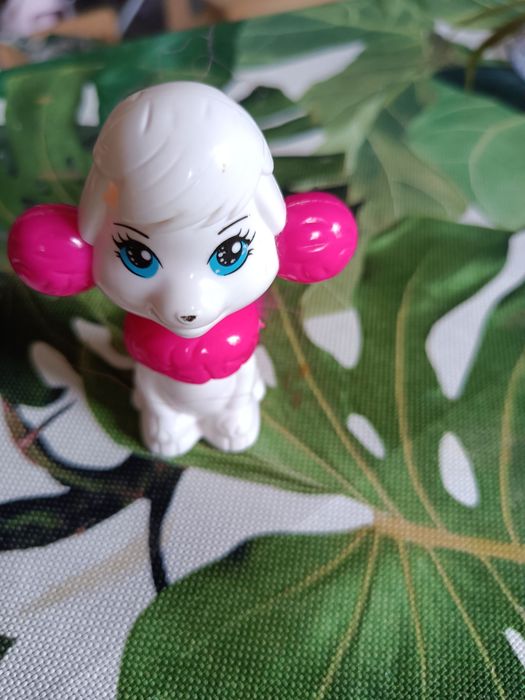 Piesek zabawka figurka