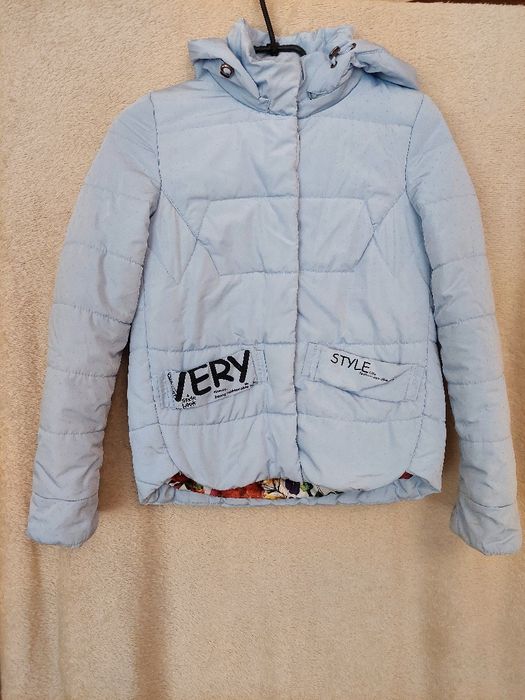 Осіння дівчача курточка