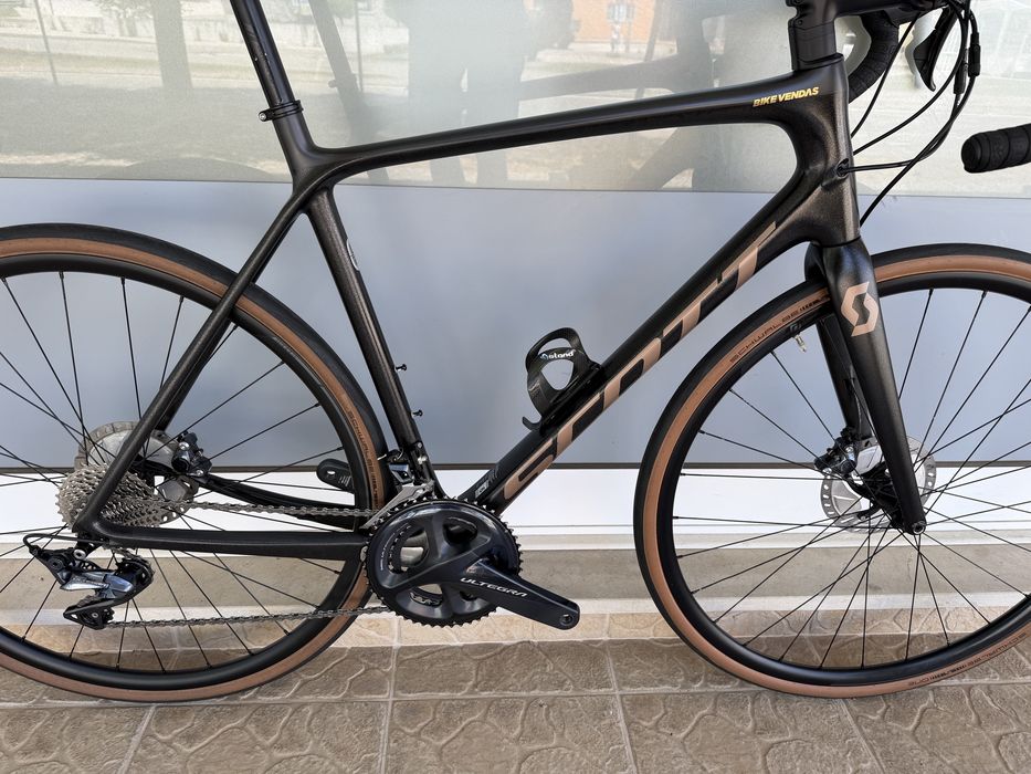 Bicicleta Scott Addict em carbono - Disco L