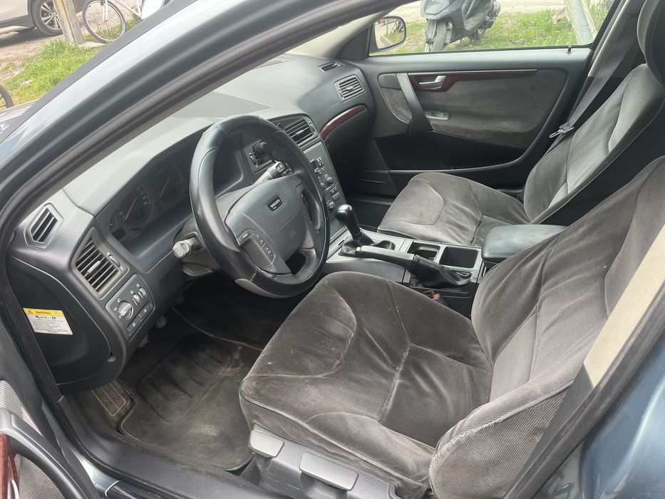 Volvo V70 2.4 Дизель Механіка Гарний стан авто !