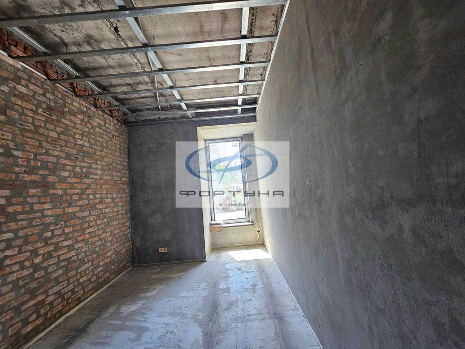 Квартира у новому будинку. р-н Дахнівка.