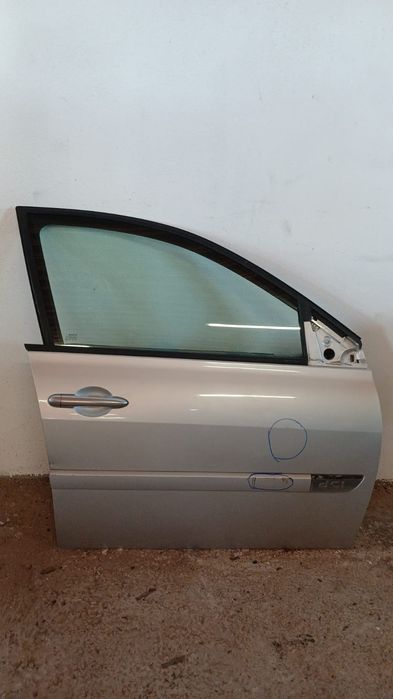 Porta frente direita renault megane 2 carrinha ano 2006