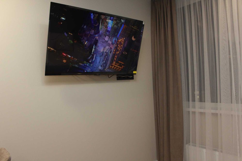 Завжди є світло!Перша здача | 1-кімнатна квартира з гардероб і ванною