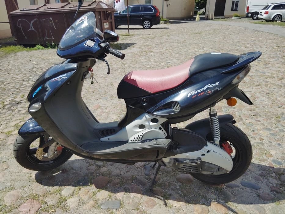Malaguti F15 50cm3 2008r Owiewki lampy licznik śilnik elektry kołaka