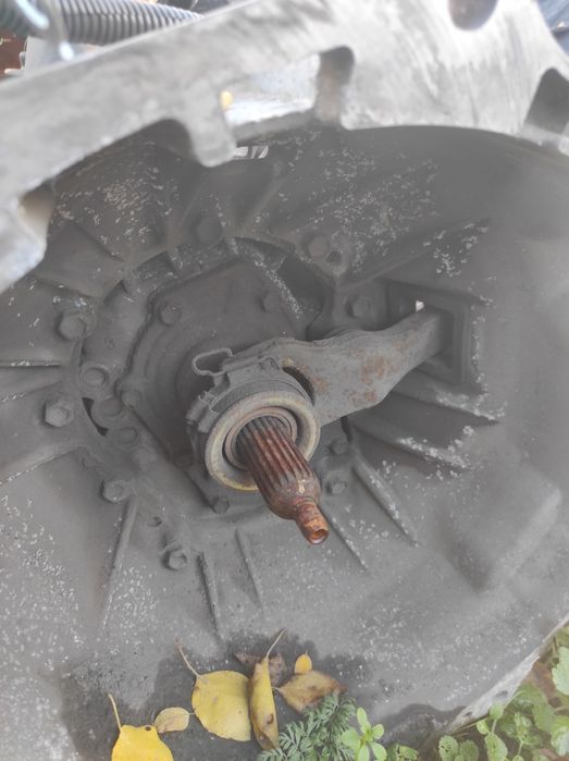 Коробка передач на Toyota Hilux 7