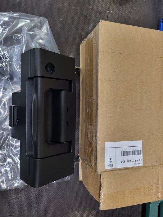 Mechanizm zamka kufra bmw touring 
MECHANIZM ZAMKA KUFRA BMW TOURING (