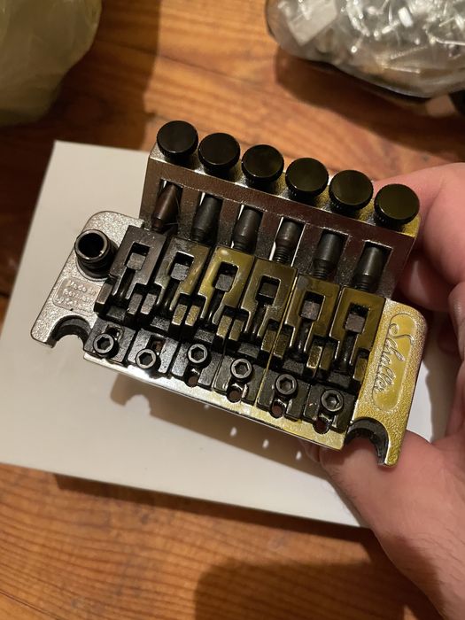 Schaller tremolo floyd rose KOMPLET lata 90 bdb , klUcze LOCKING nut