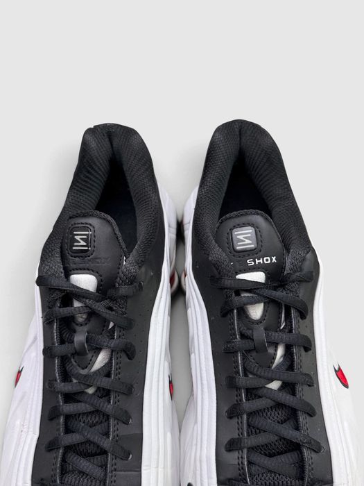 Buty Sportowe Nike Shox R4 Biały Czarny Rozmiar 44