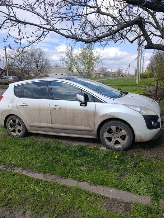 Авто  Peugeot 2011 г.