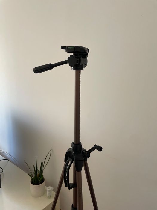 Tripé HAMA STAR 61