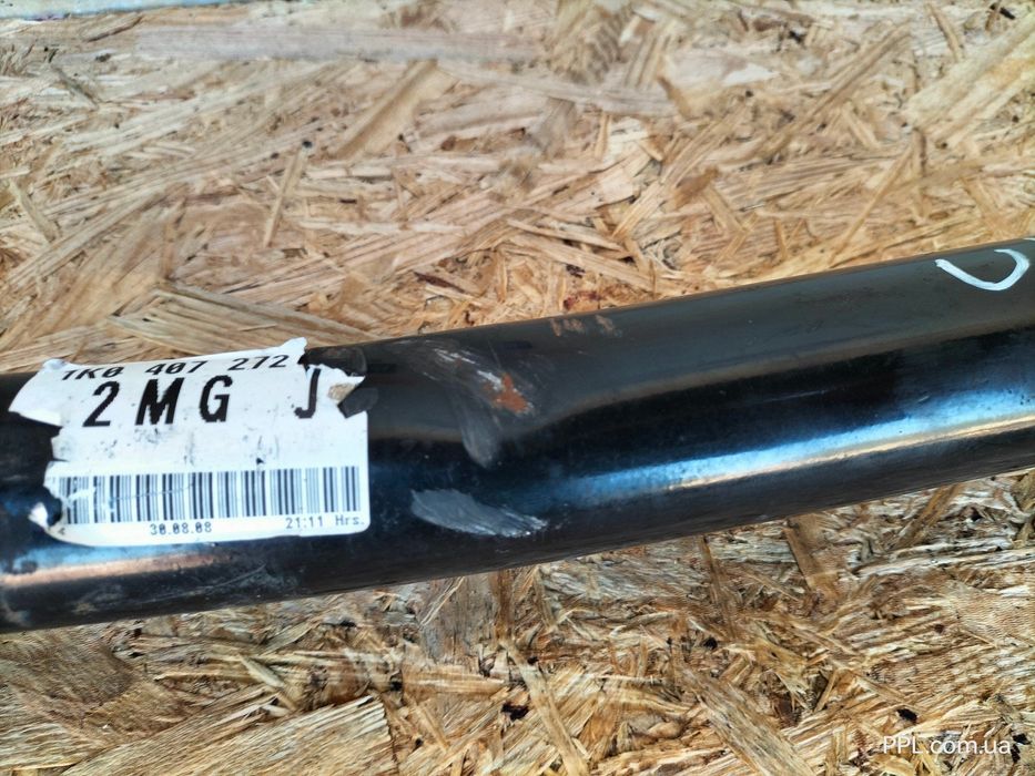 VW Jetta V 05-11 1.6 B 8V Golf V Полуось передняя правая граната ШРУС